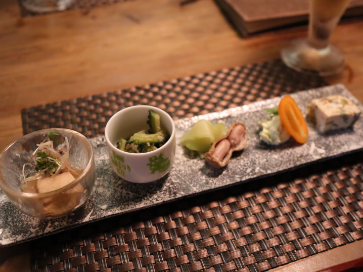 隠れ家的居酒屋「筵（mushiro）」さんにて創作和食の世界...の画像