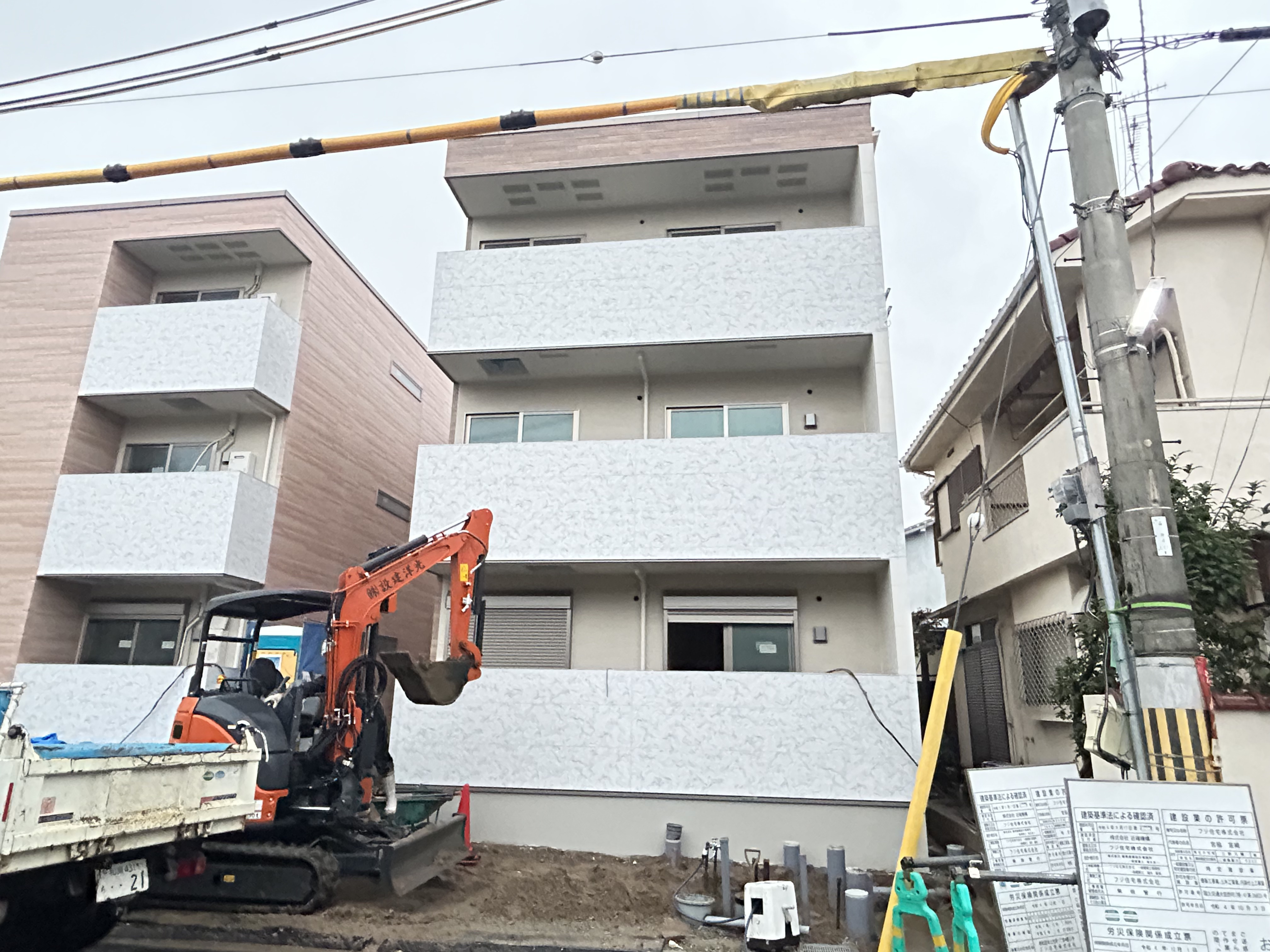高石市に新築1LDK建築中です。の画像