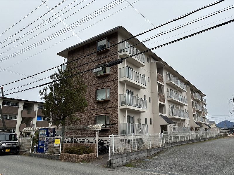 兵庫県丹波篠山市杉205号室の画像