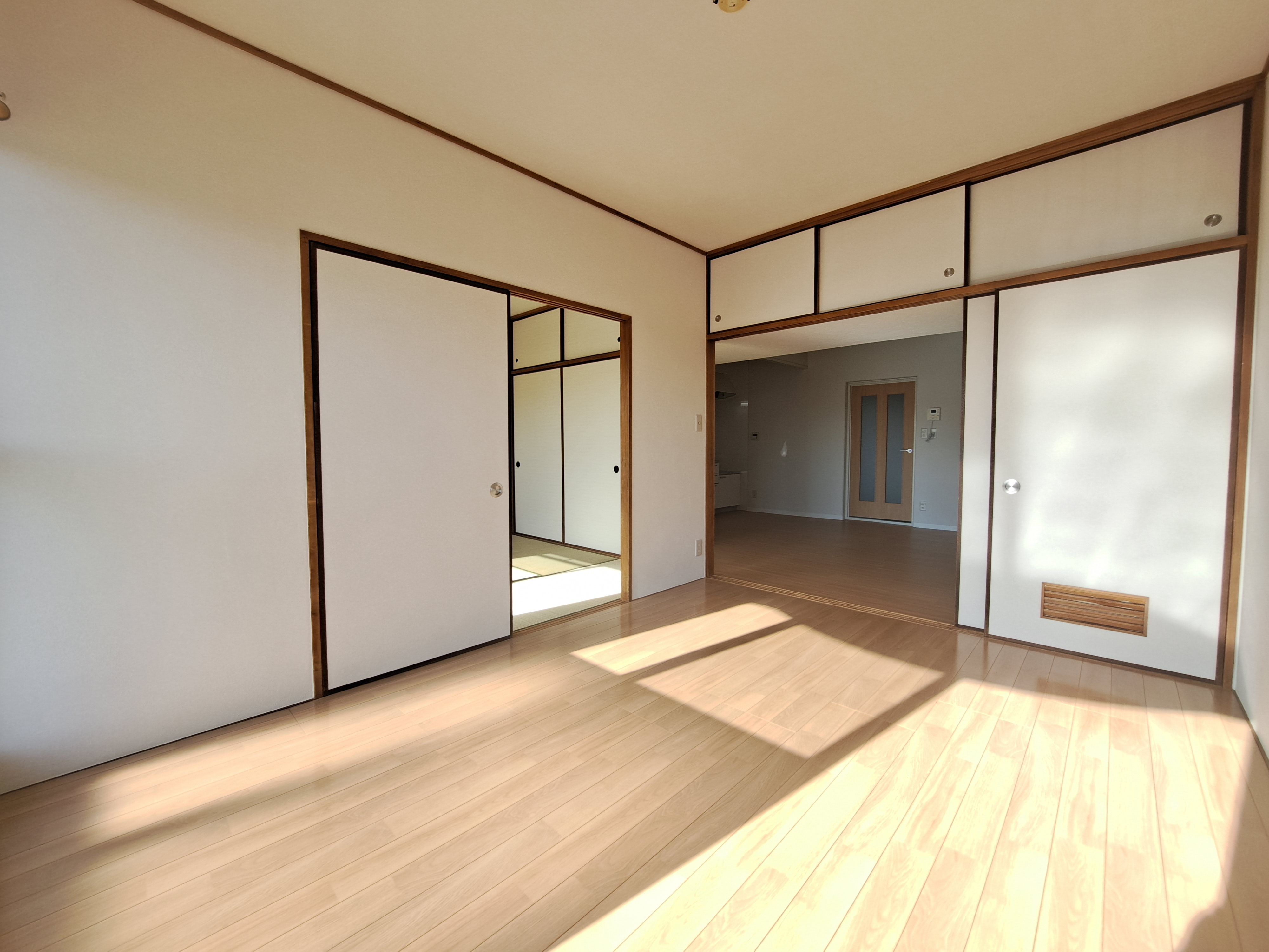 エメラルドマンション五日市の画像