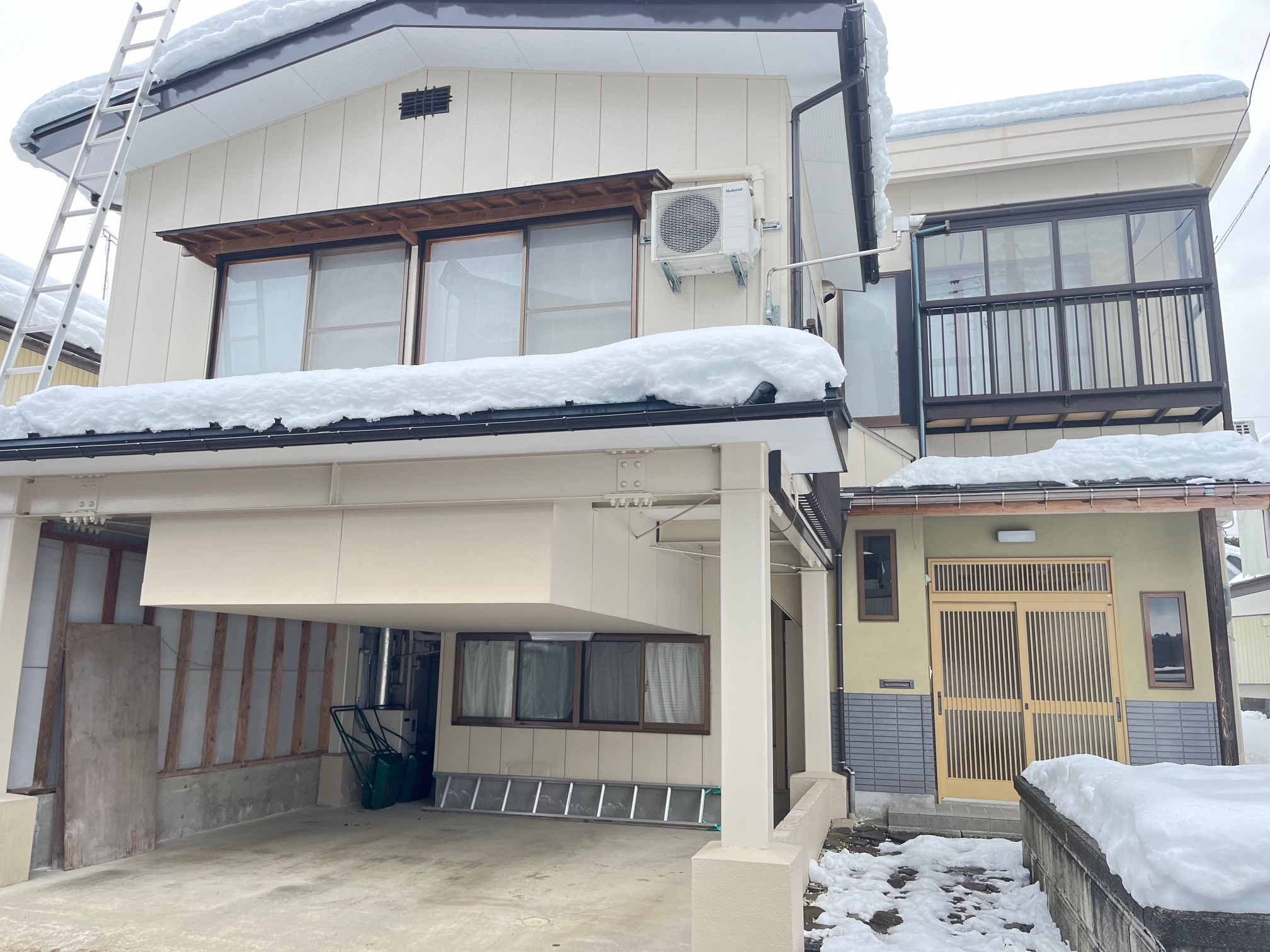 小千谷市上ノ山　中古住宅の画像