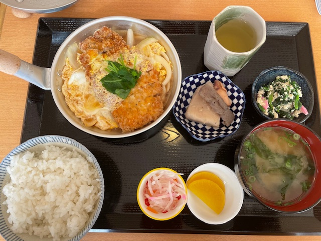 臥龍の湯館内にある　kitchen　ゆくるの画像