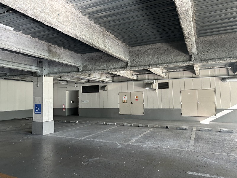 西脇市西脇2階駐車場の画像
