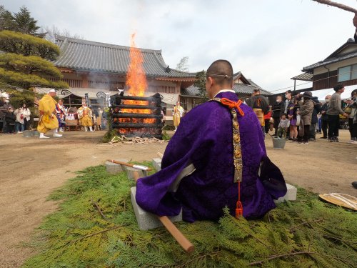 今日は倉敷市西岡の行願院の大護摩に行きましたー倉敷の正直不動...の画像