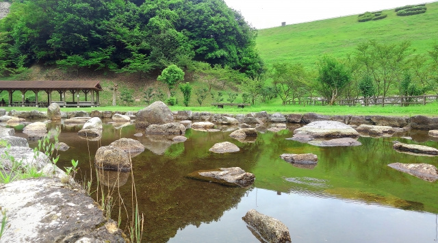愛媛県今治市にある朝倉ダム湖畔緑水公園の概要と楽しみ方をご紹...の画像