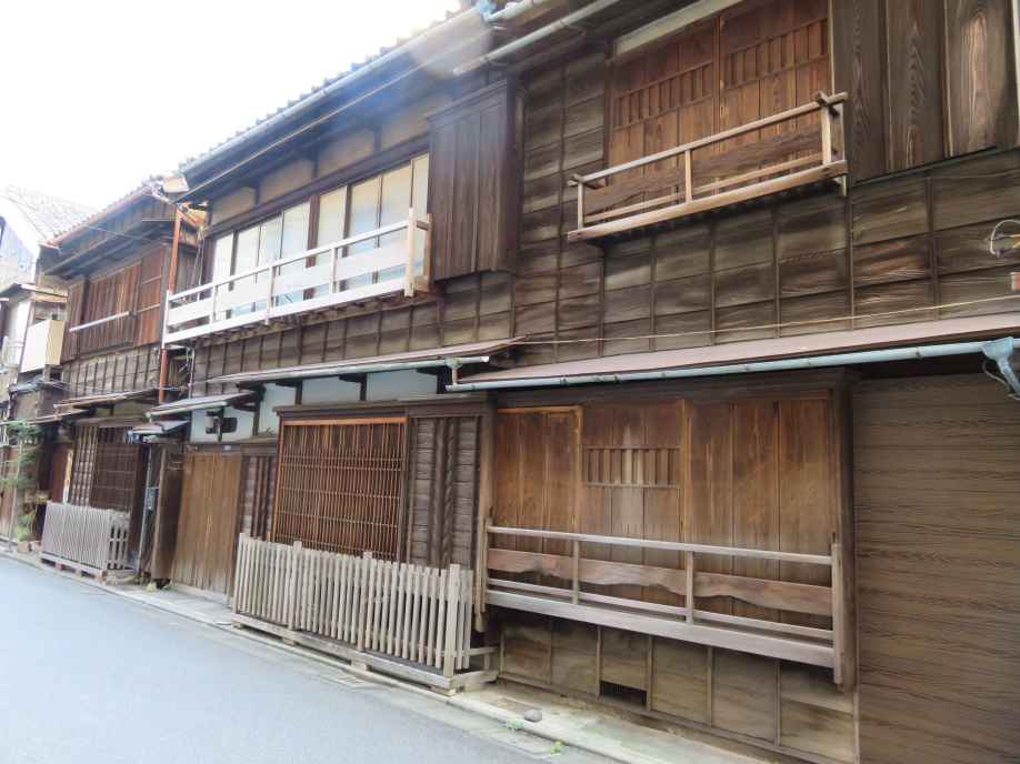 長屋は切り離しできるのか？切り離しの注意点やトラブル対策と費...の画像