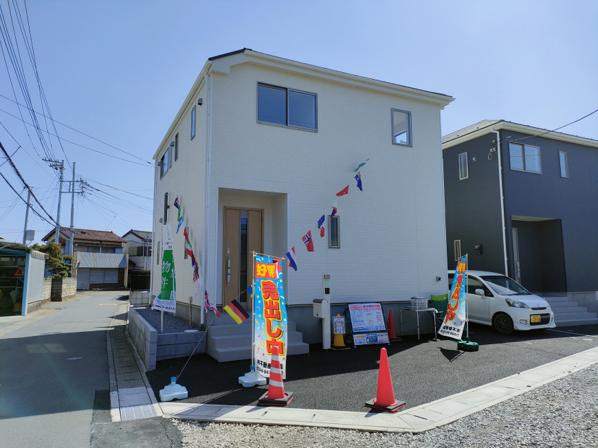 「八潮市2丁目新築戸建て」の画像