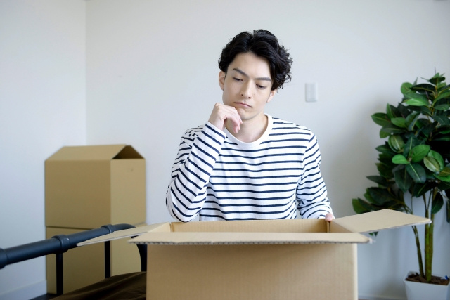 実家の近くで一人暮らしすると後悔する？メリットとデメリットを...の画像