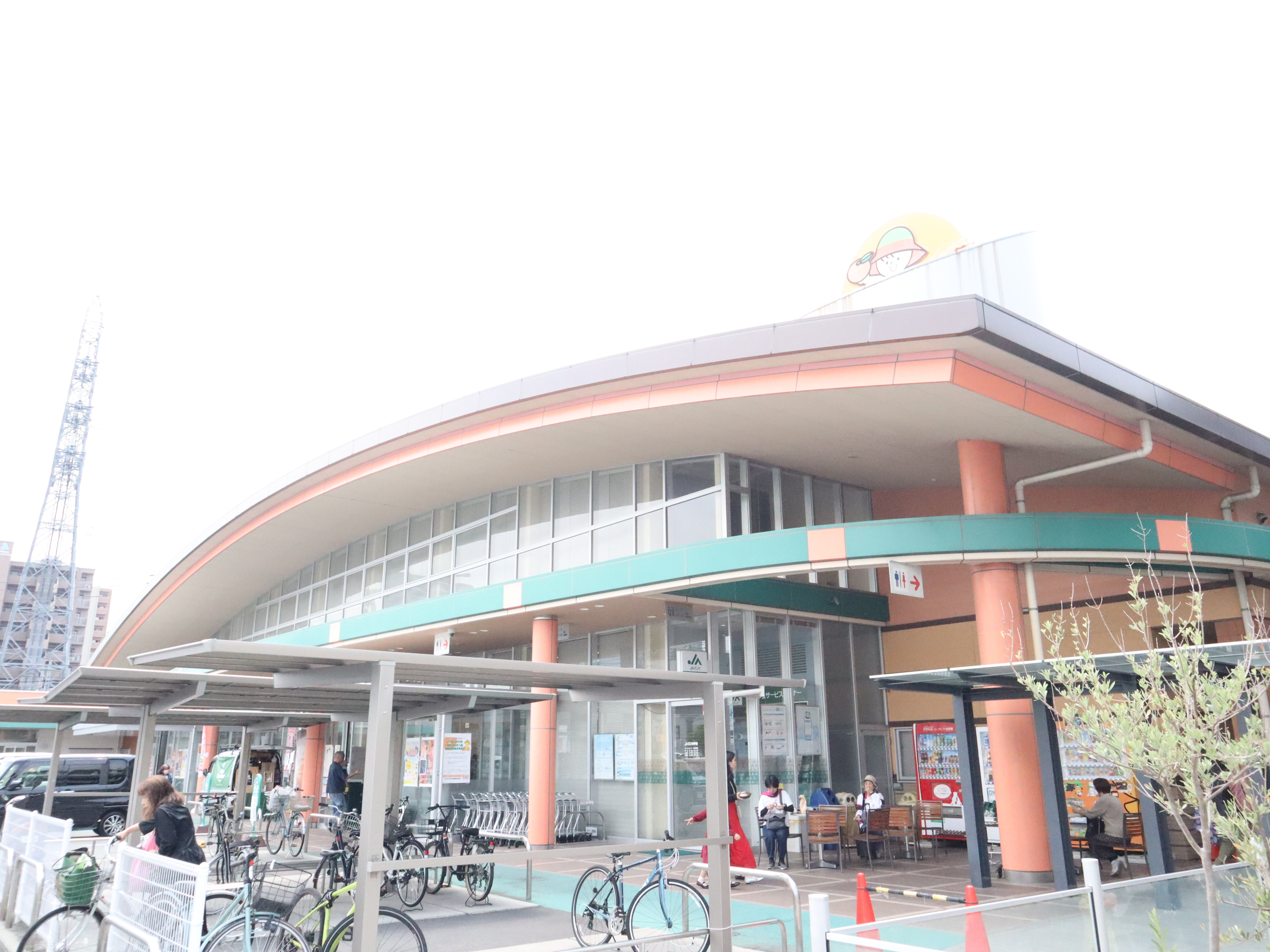 松山市湊町にあるＪＡえひめ中央直売所「太陽市」と複合施設「み...の画像