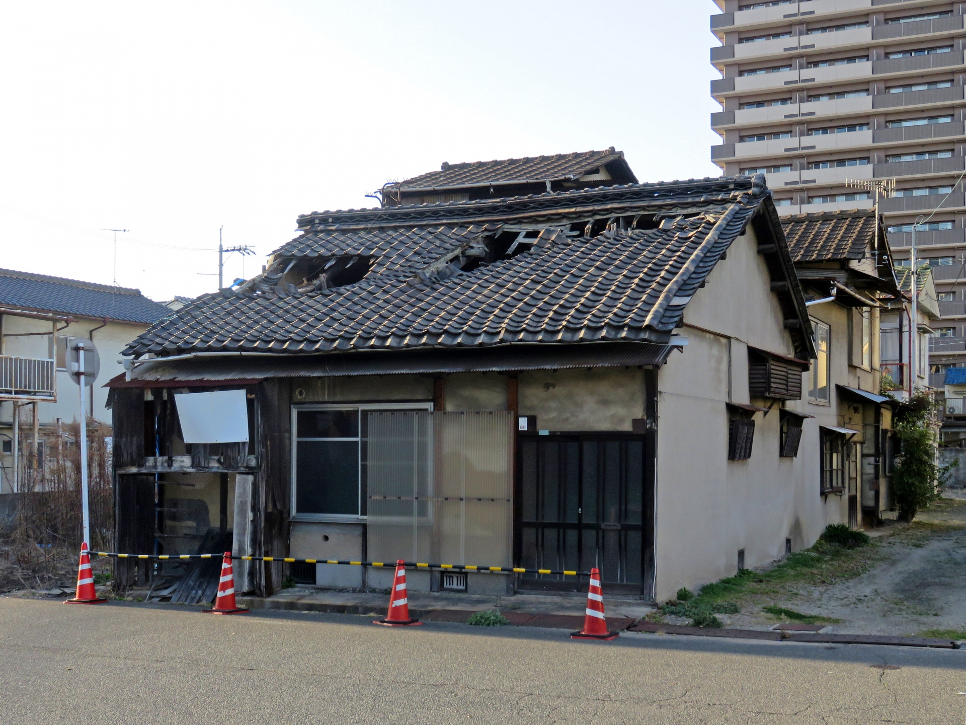 “再建築不可”物件でも再建築が出来る！？：救済措置と実現方法...の画像