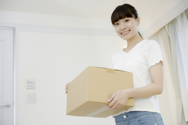 引っ越しが決まったらやることは？新居に移った後の手続きもご紹...の画像