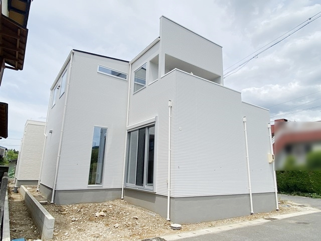 土岐市泉東窯町３丁目　１号棟新築戸建て外観写真
