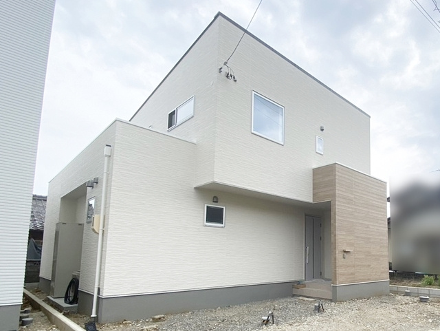 土岐市泉東窯町3丁目　２号棟新築戸建て　外観写真
