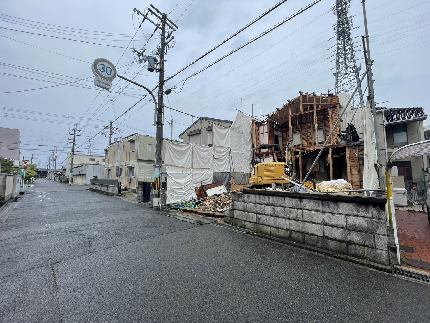 【解体工事】岸和田市下池田町2丁目の解体工事のさらに進捗です...の画像