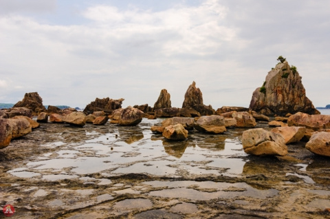 美の岩柱…橋杭岩の画像