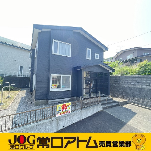 屋根・外壁塗装済みの中古住宅！の画像