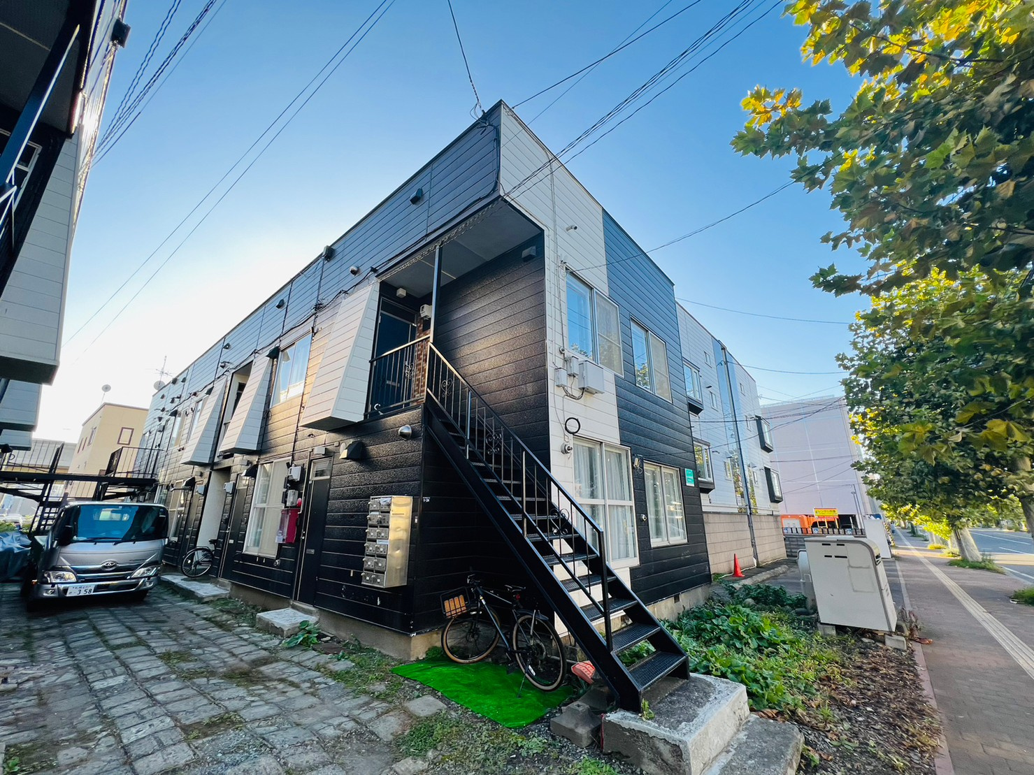 【吉川マンション】フルリノベーション済！都市ガス・ネット無料...の画像
