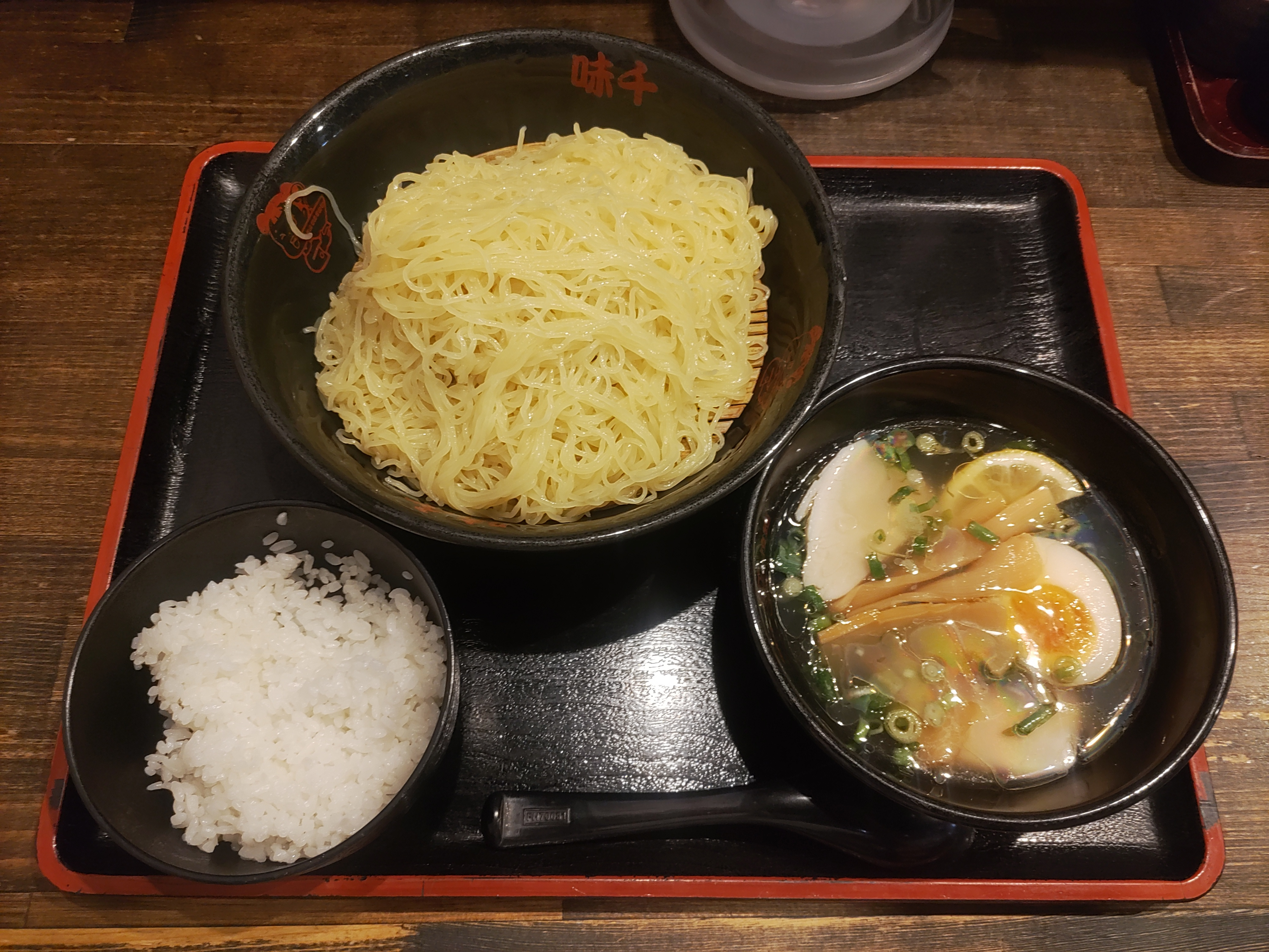 松山市朝生田町にある「味千拉麺松山朝生田店」では、夏限定で「...の画像