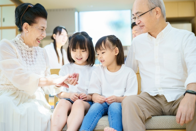 子育て世代が実家近くに住むメリットとは？デメリットや注意点を...の画像