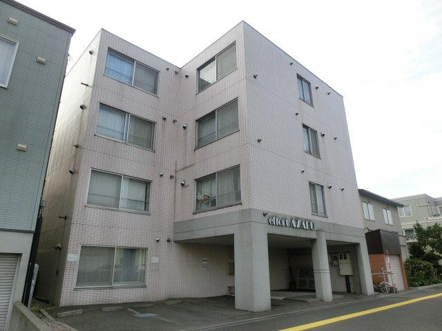 【エフォート麻生】TVインターホン付！屋根付き駐車場1台空き...の画像