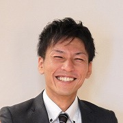 安達 竜哉_写真