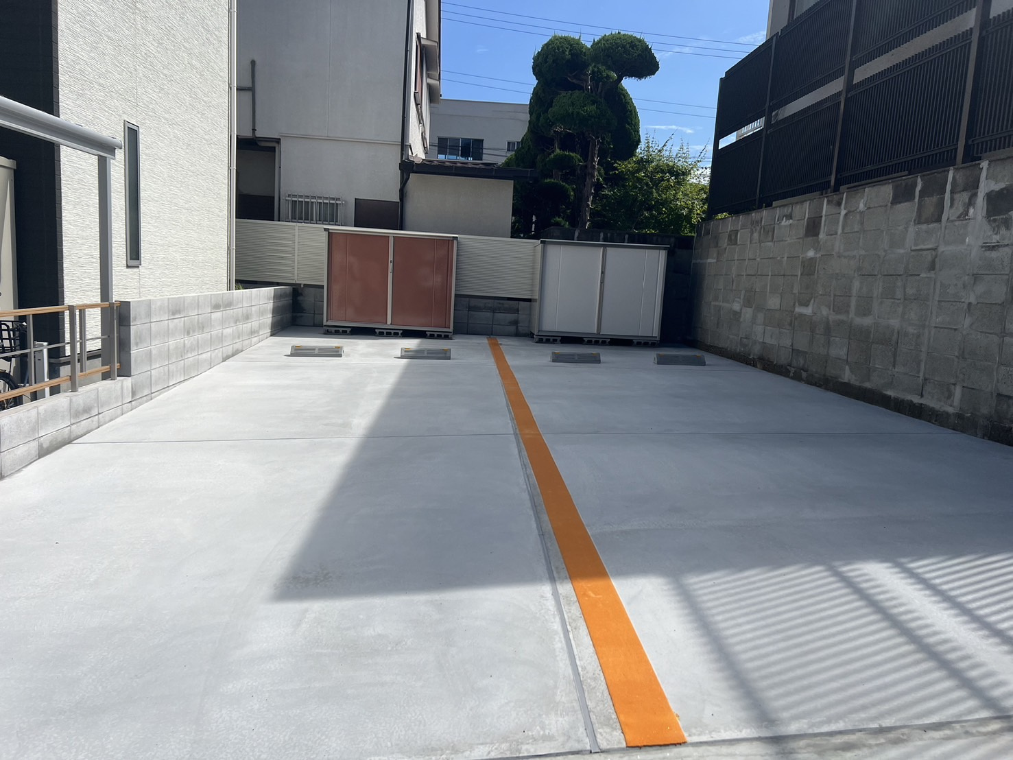 物置付き月極駐車場　契約者募集中！の画像