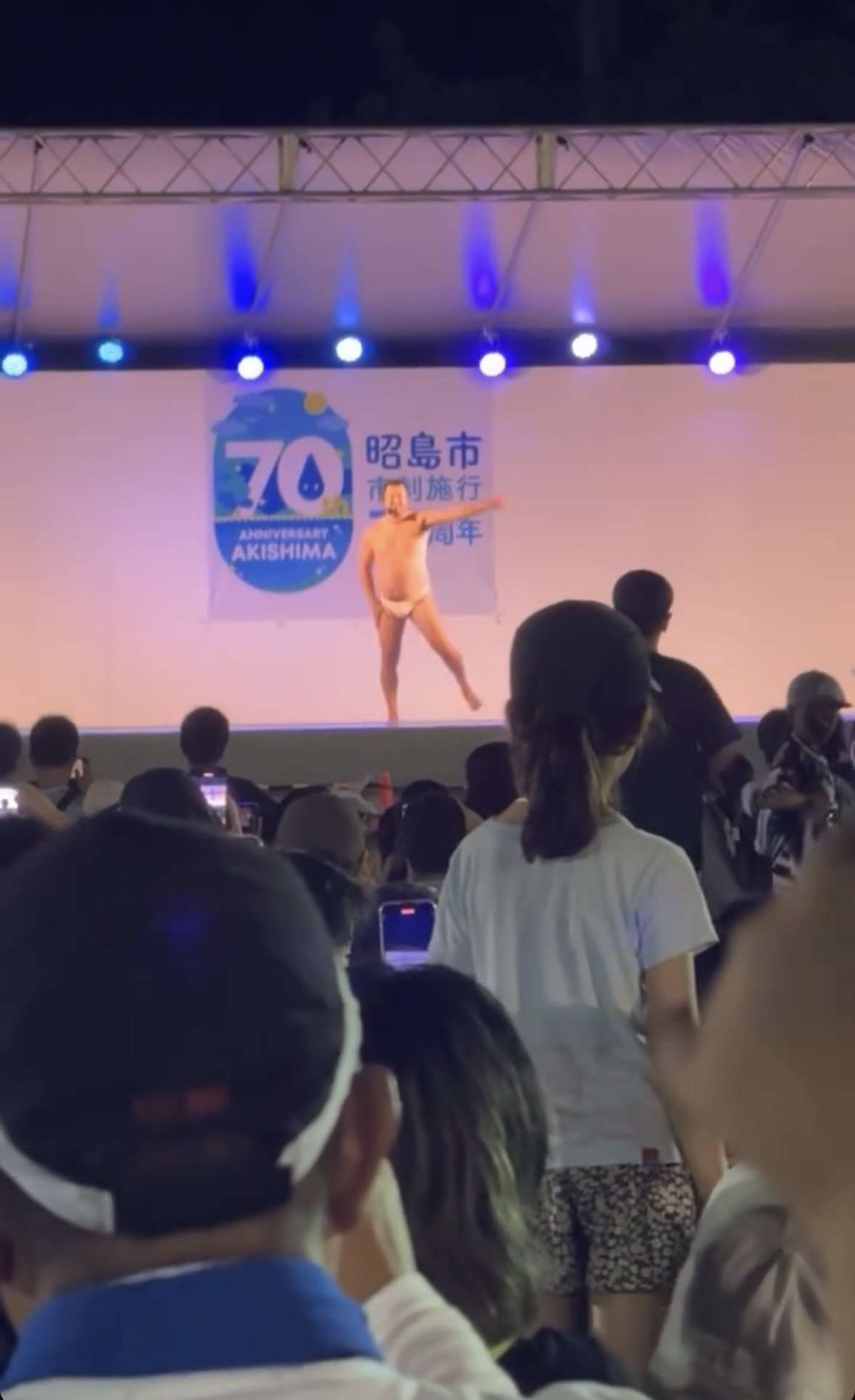 とにかく明るい安村に会えました！の画像