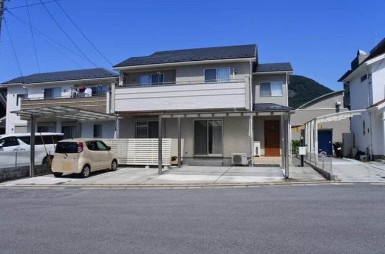 甲府市川田町　令和2年築中古戸建　石和温泉駅、イオンまで徒歩...の画像
