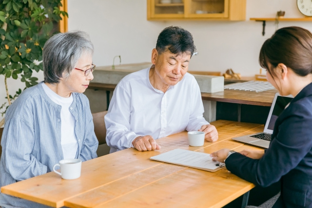 子なし夫婦の不動産の相続人は誰？起こりがちなトラブルと対策も解説