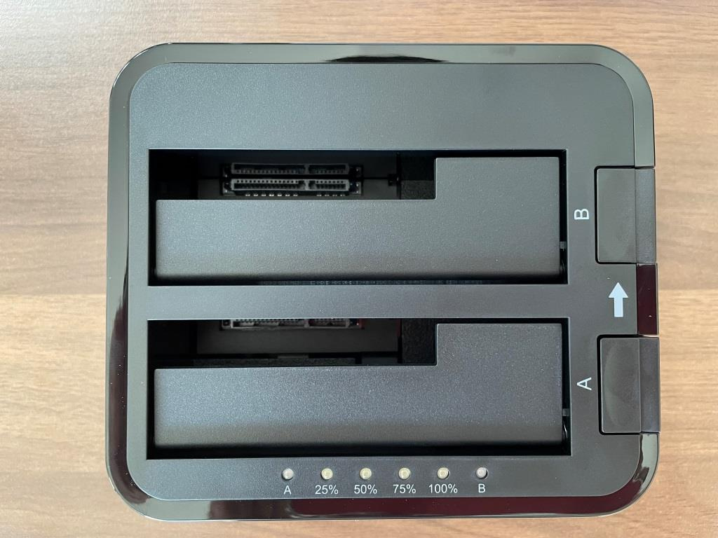 玄人志向 パソコン不要のドライブまるごとコピー（クローン）　...の画像
