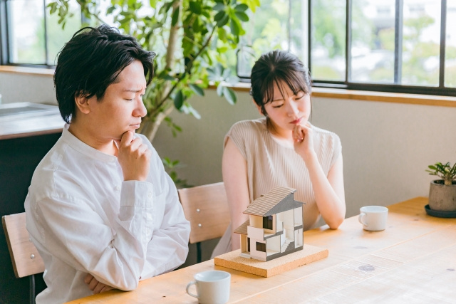 共有名義の不動産は勝手に売却できる？予想されるトラブルや対処法を解説