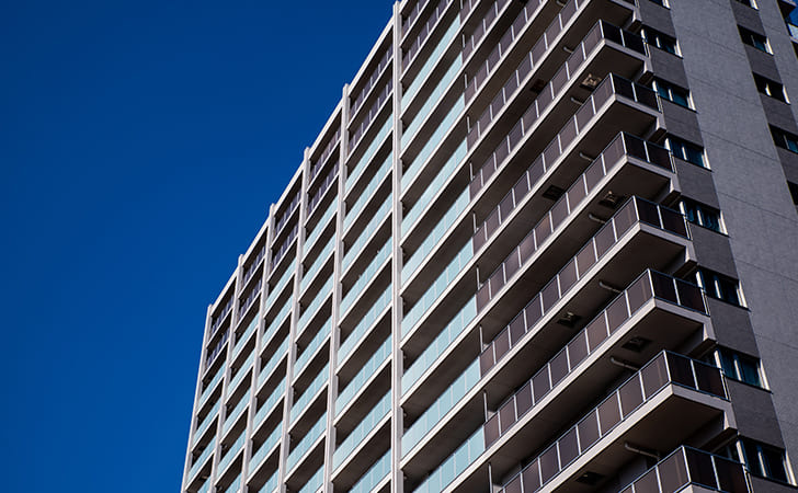                 マンションを選ぶ際は「方角」に注目！		の画像