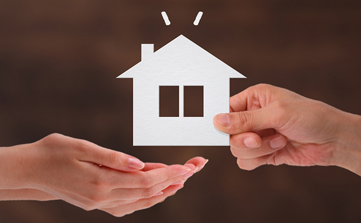                 家の売却の第一歩、「不動産一括査定サイト」にアクセス！		の画像