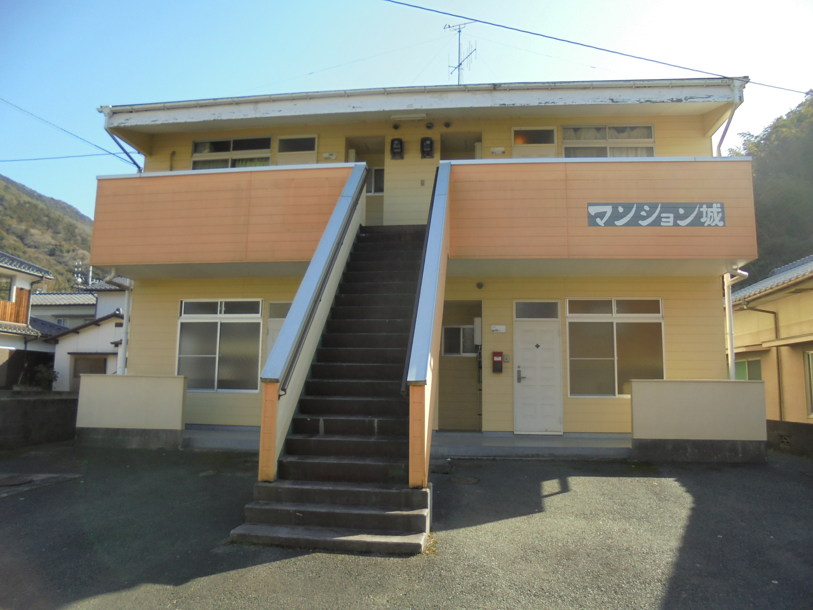 マンション城201号　～大洲市徳森3DK！駐車場1台込～の画像