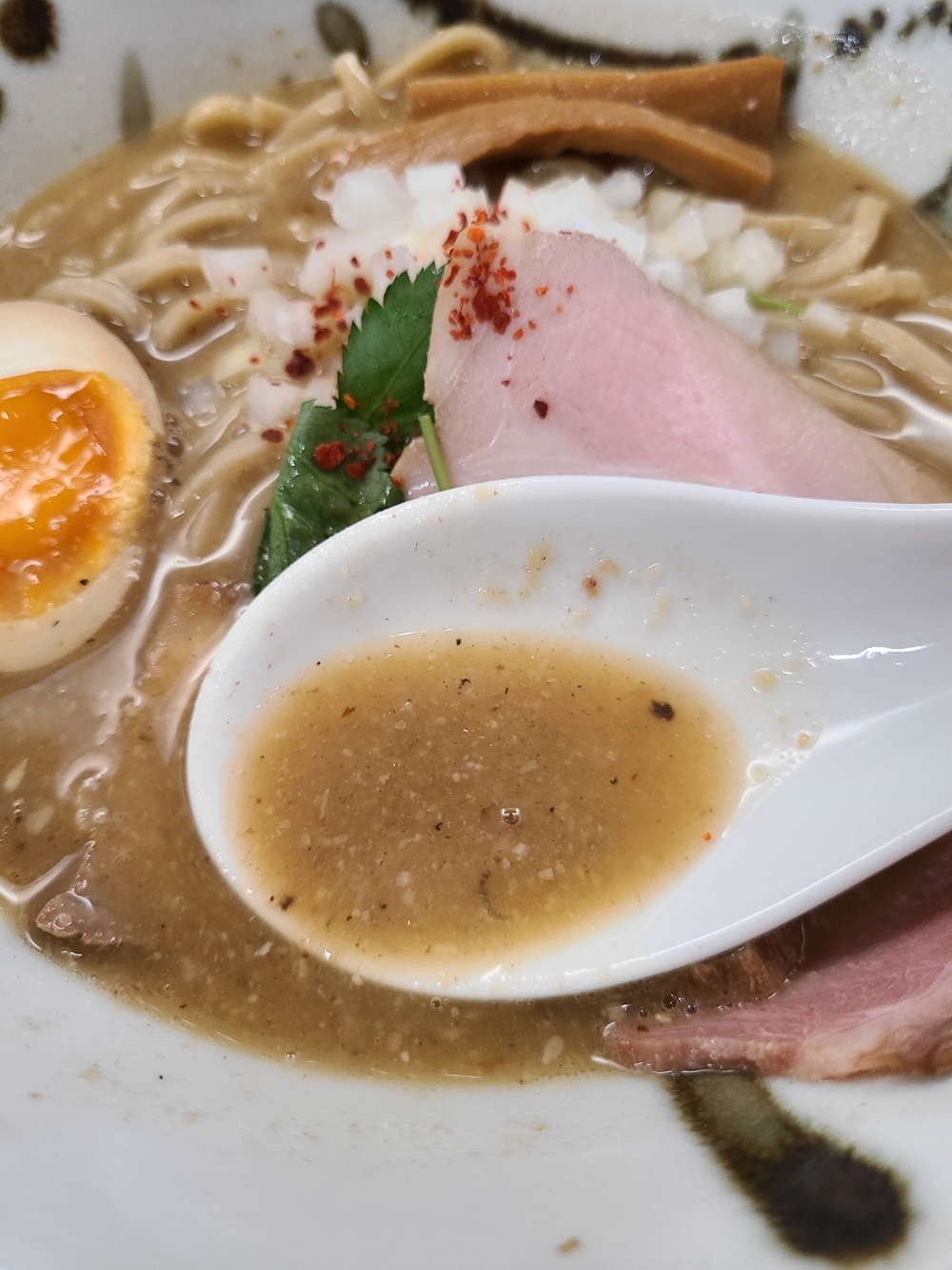 新潟市でランチ　中央区『中華そば石黒』で、濃厚煮干しスープ【...の画像