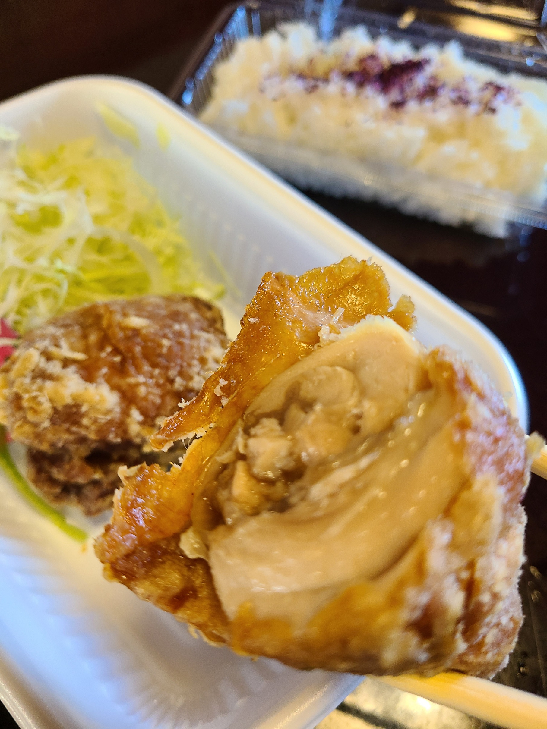 『からあげ亭』のデカから弁当はでっかいだけじゃない！！　新潟...の画像