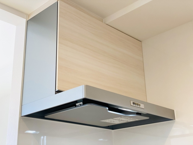 アパートの換気扇は24時間つけたままでも大丈夫？電気代の影響も解説の画像