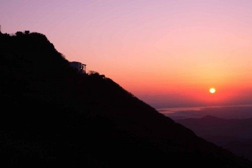 筑波山初日の出で新年を迎えよう！筑西市の魅力と住まい探し情報...の画像