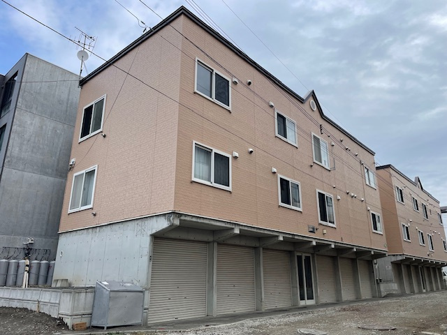 【ラパス本通17Ⅰ】個別車庫1台無料でP込み5万円以下の1L...の画像