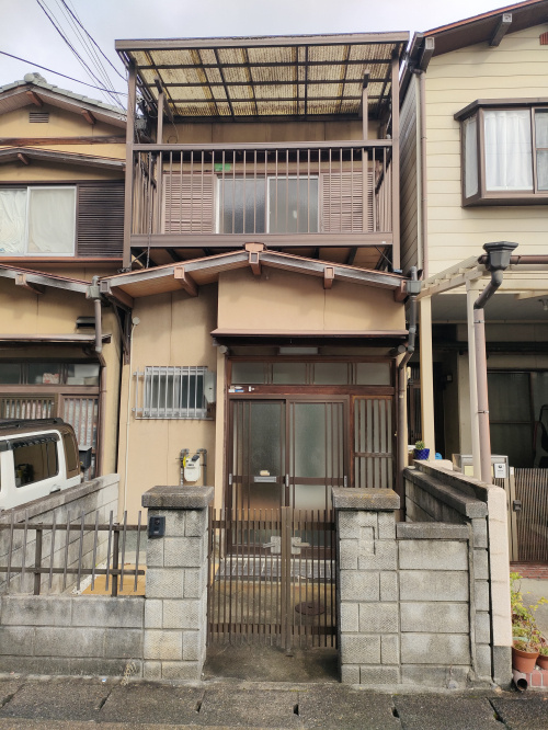 勧修寺西栗栖野町貸家の画像