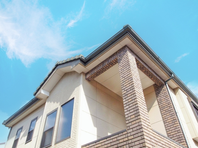 実家建て替え時のメリットと注意点｜諸費用・固定資産税・相続の画像