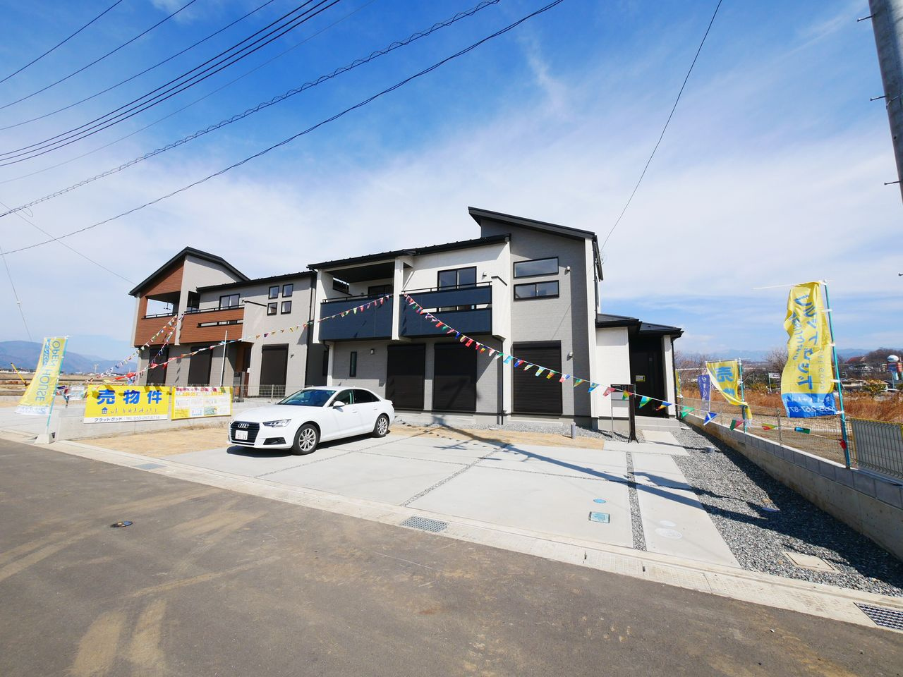 【新築】甲斐市下今井の全2棟！オール電化・充実設備の住まいで...の画像
