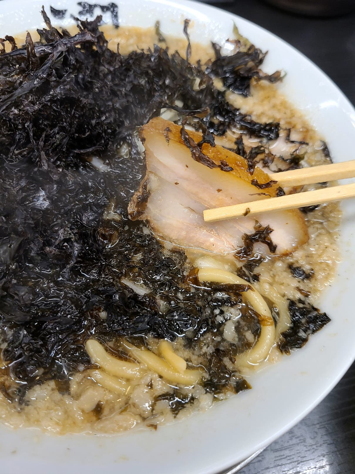 『燕三条らーめん潤 中山店』で味わう絶品岩のり中華の画像