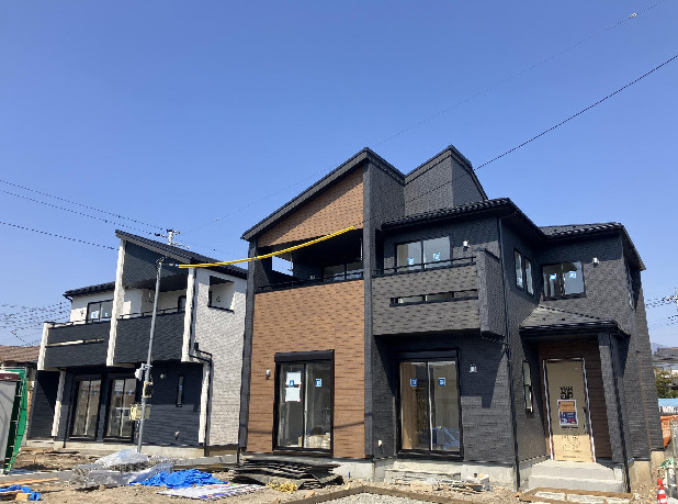 【甲斐市中下条】敷地63坪＆駐車3台！家族にうれしいオール電...の画像