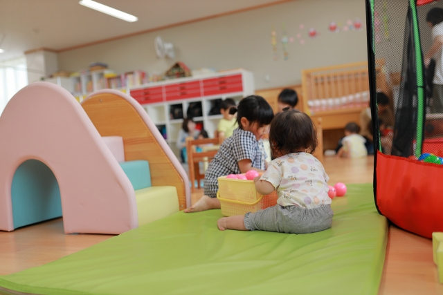 国立駅周辺にある「まなびの森保育園」の概要！保育の特徴もご紹...の画像