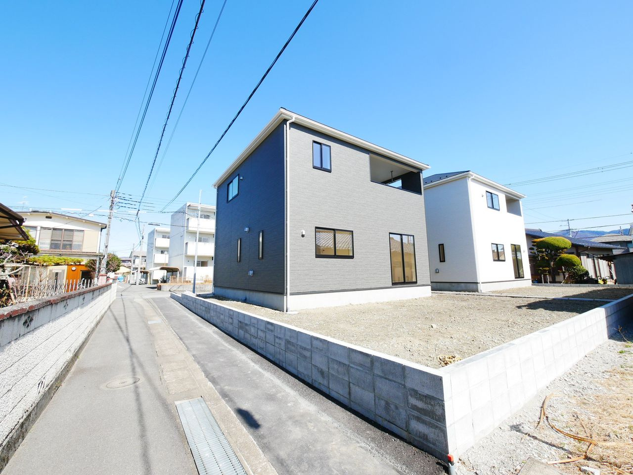 【甲府市高畑1丁目｜新築オール電化住宅　角地＆3台駐車可】家...の画像