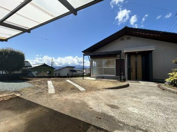 【甲府市山宮町】土地87坪・内外装リフォーム済み・駐車3台可...の画像