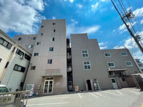 ＼高槻駅から徒歩3分★スケルトン貸店舗／の画像