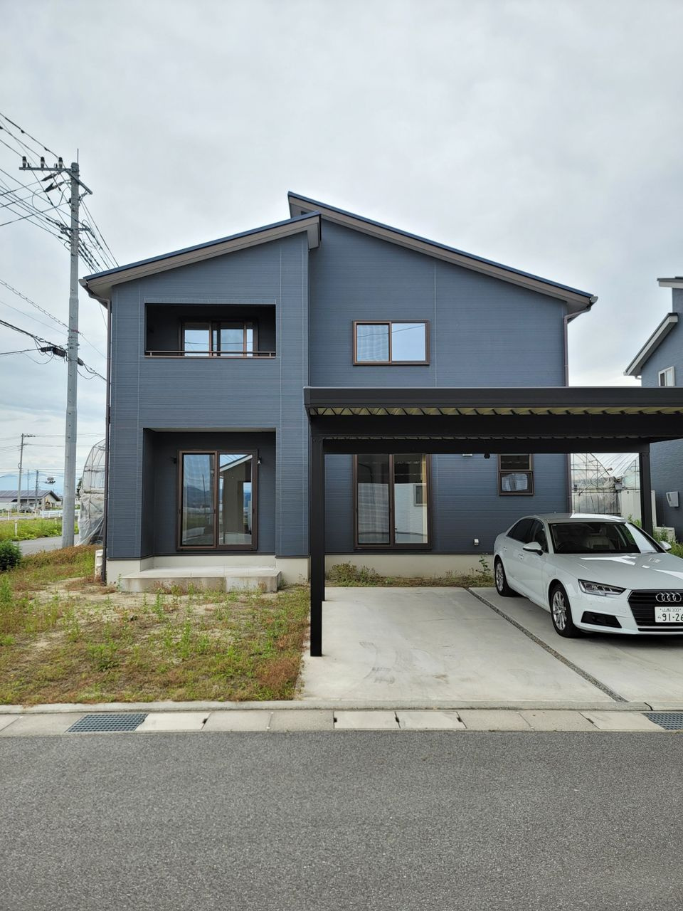 【南アルプス市藤田】令和3年築の角地住宅！駐車6台・LDK2...の画像