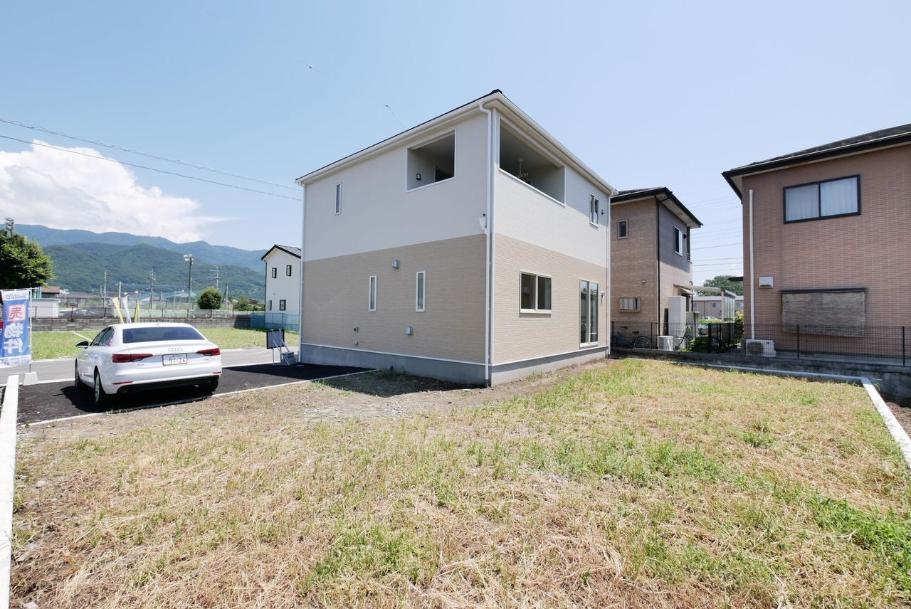 甲府市里吉2丁目 新築戸建｜69坪整形地×南向きリビング×オ...の画像